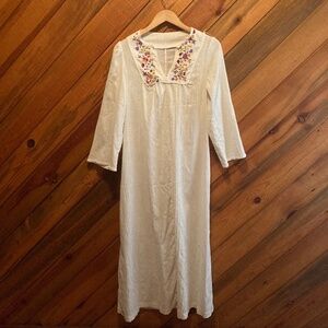 Beautiful vintage 70's embroidered peasant maxi cream dress.